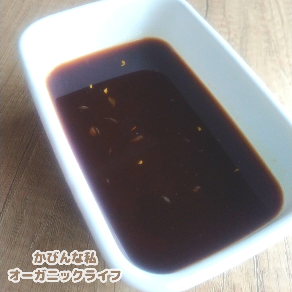 自然栽培のかぼすを使って無添加の手作りポン酢を作った。酸や塩に強い野田琺瑯に入れて出来上がり。
